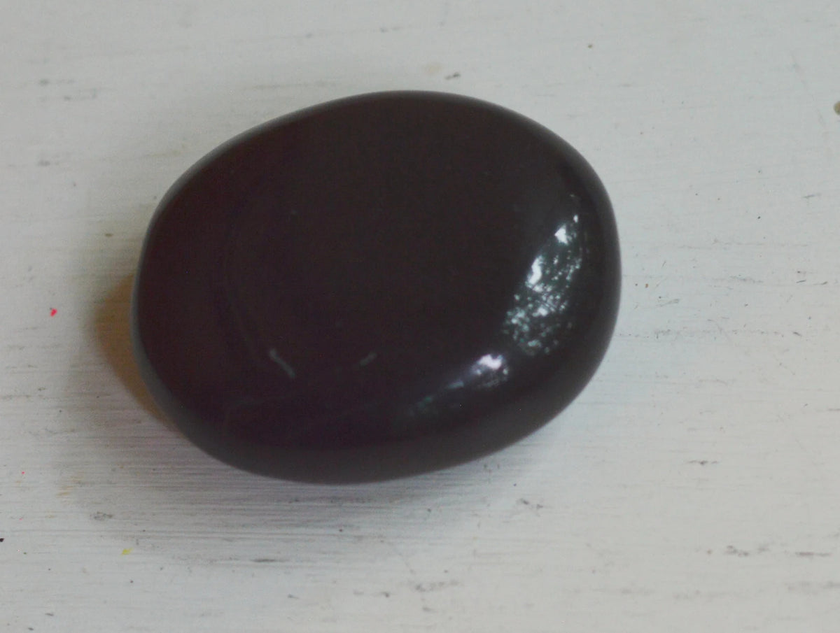 Black Agate Palm Stones