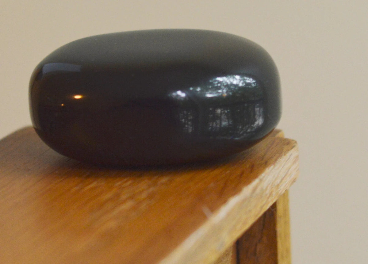 Black Agate Palm Stones