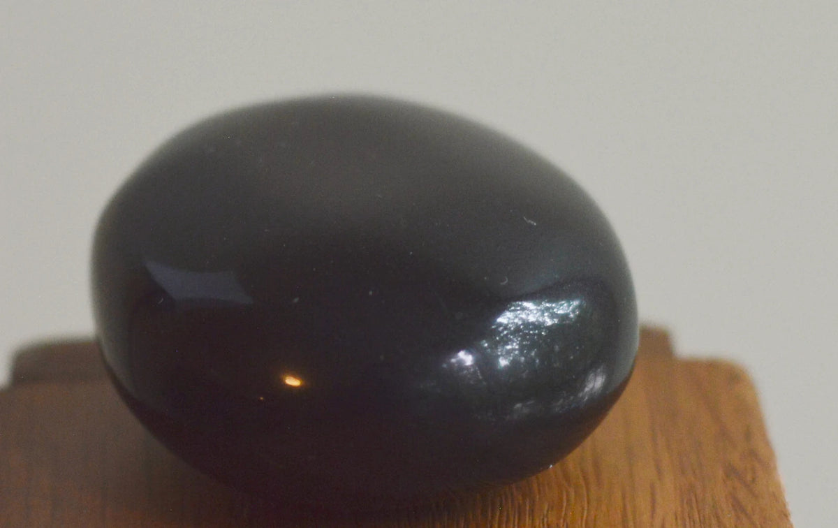 Black Agate Palm Stones